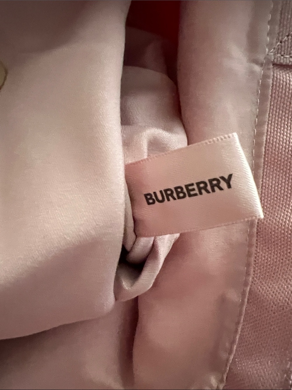 BURBERRY Pink Tote & Tan Make-up Pouch and Cream Toiletry bag - Picture 11 of 11